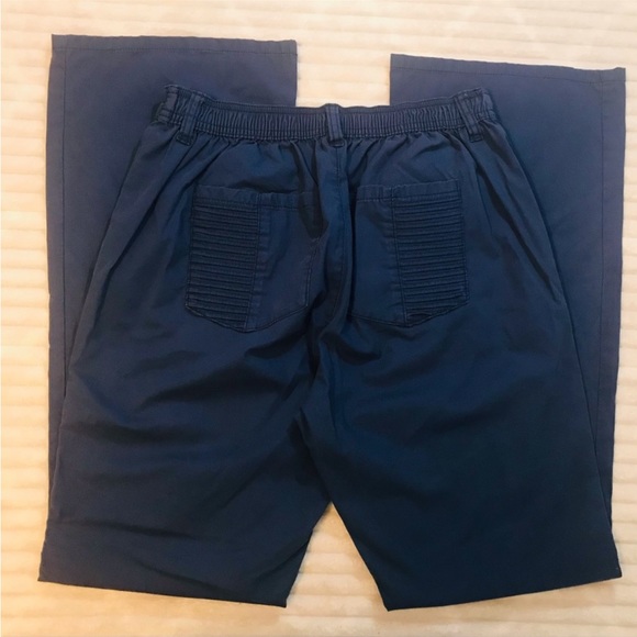 Blue Jannuu scrub set medium - Picture 7 of 10